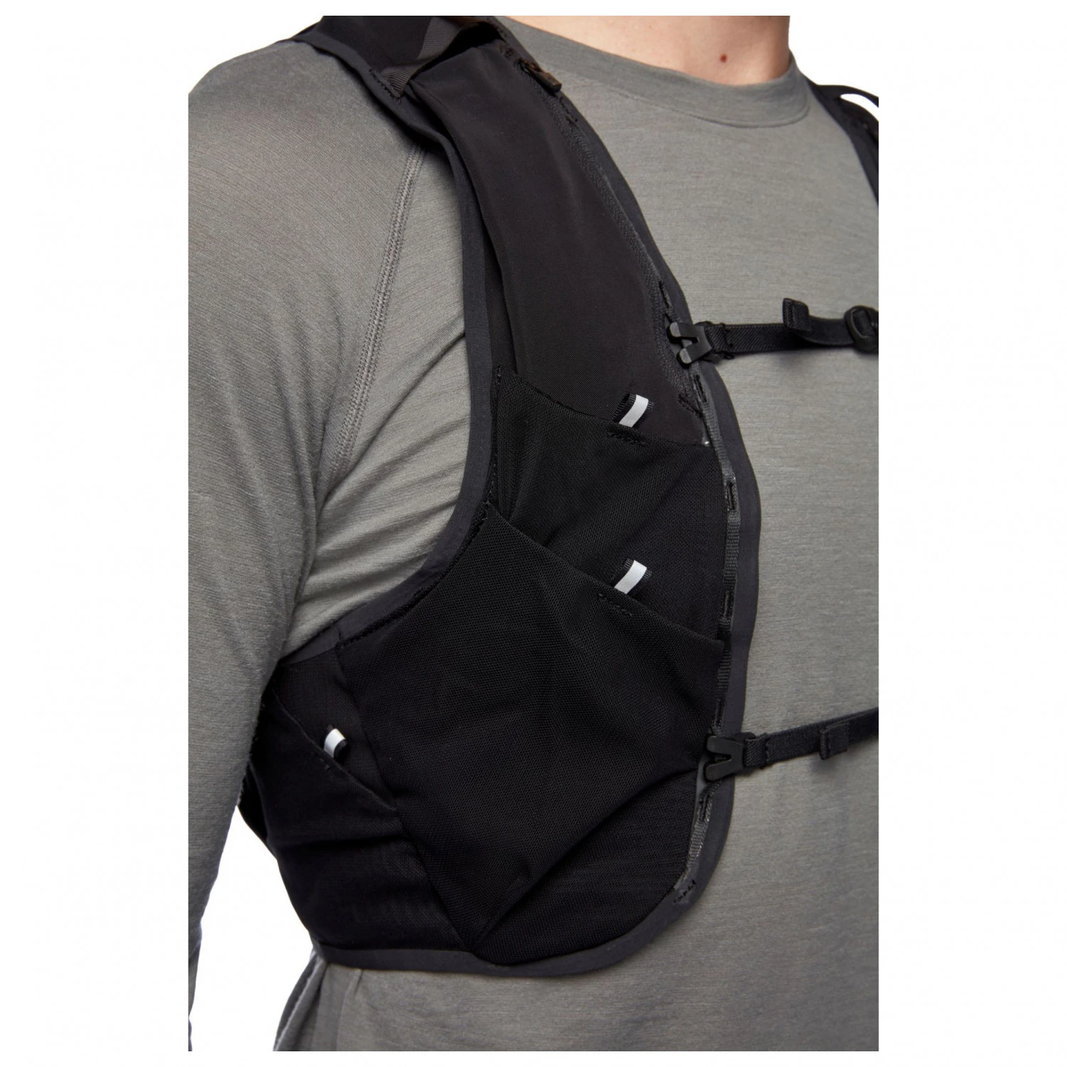 Black Diamond Distance 4 Hydration Vest - Running Vest 9 Black Diamond Distance 4 Hydration Vest - Running Vest - Image 7